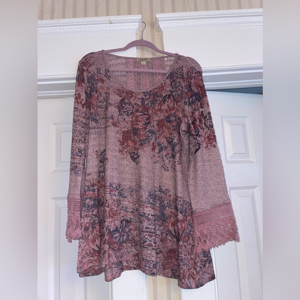 Long sleeve sweater blouse